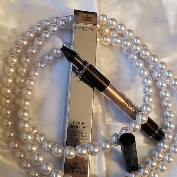 Lancome Click & Glow Highlighting Skin Fluid - Picture 4 of 5